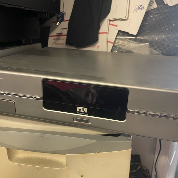 Magnavox dvd recorder unit - Picture 2 of 13